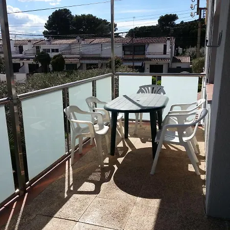 With Community Pool For 4 People *