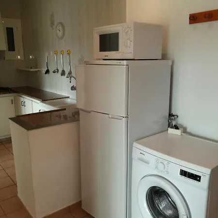 Apartment With Community Pool For 4 People